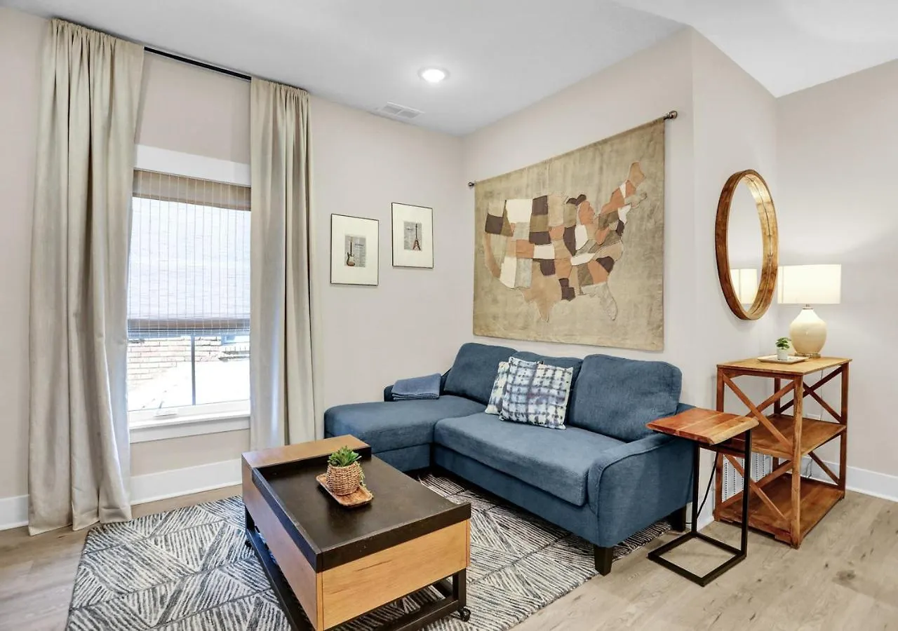 Apartament 12 Minutes To Elvis, Classic 1900S Revitalized Memphis
