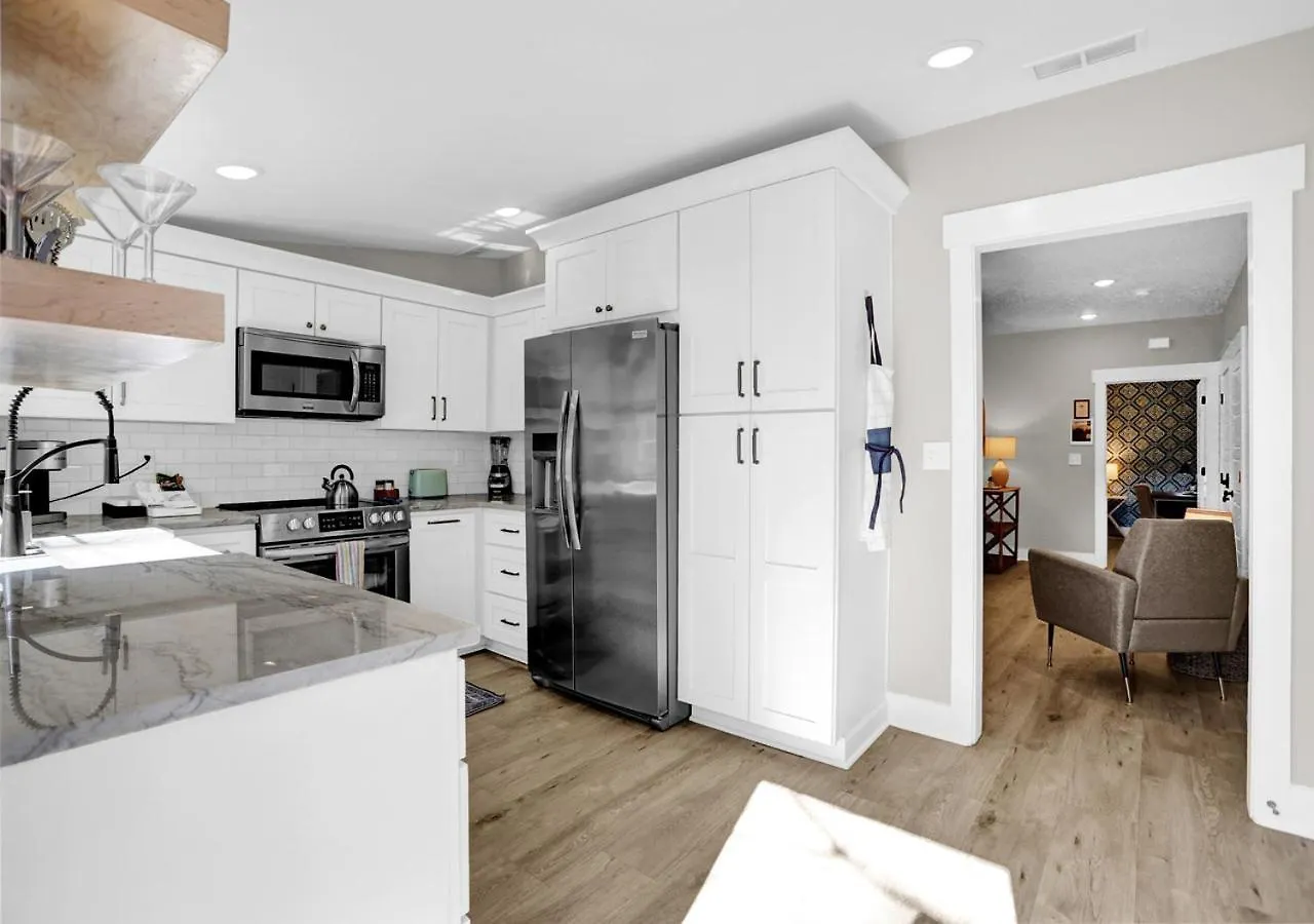 Apartament 12 Minutes To Elvis, Classic 1900S Revitalized Memphis